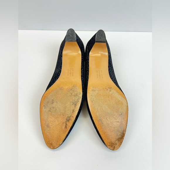 Salvatore Ferragamo 9.5 AA Black and Silver Floral Shimmer Pumps Vintage Italy - Picture 6 of 10